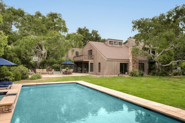 Foto del edificio - 1539 Miramar Ln
