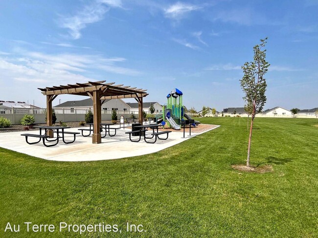 Foto del edificio - 4 br, 2 bath House - 12792 Ashfield street