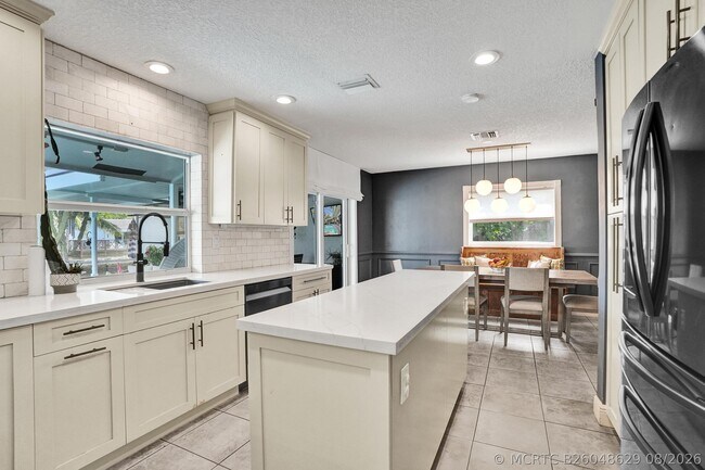 Foto del edificio - 1430 NE 57th St