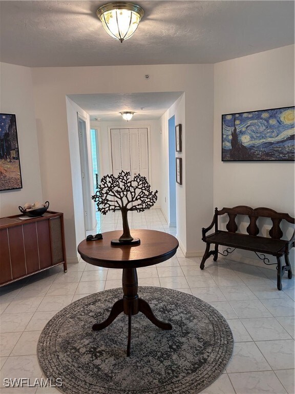 Foto del edificio - 7515 Pelican Bay Blvd