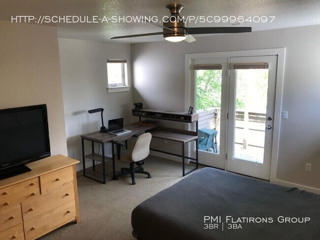 Foto del edificio - Spacious Indian Peaks Townhouse Close to L...