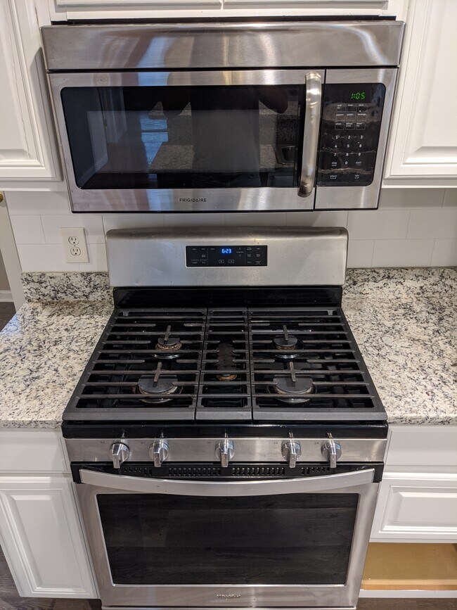 Foto del edificio - 177 Brightman St