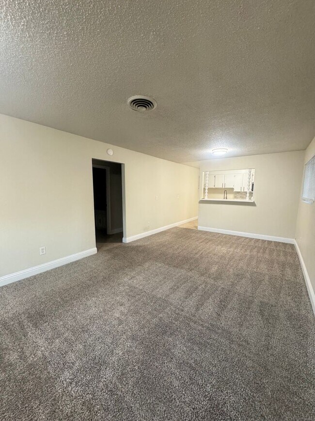 Foto del edificio - 2259 Waldon St