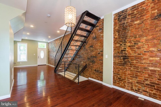 Building Photo - 131 N Collington Ave