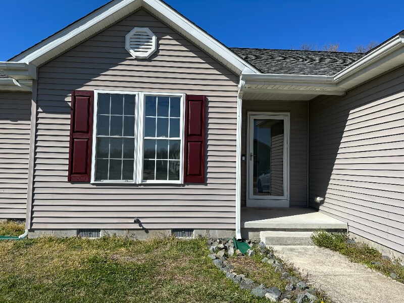 Foto del edificio - 18541 Eleanor Ln