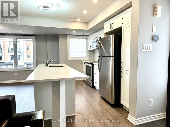 Photo du bâtiment - 635 Makwa Private