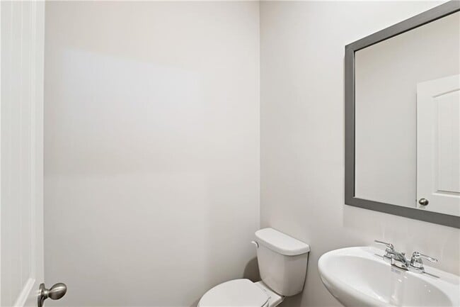 Building Photo - 70 Robinson Ridge