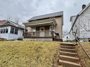 Building Photo - 1804 14th Ave