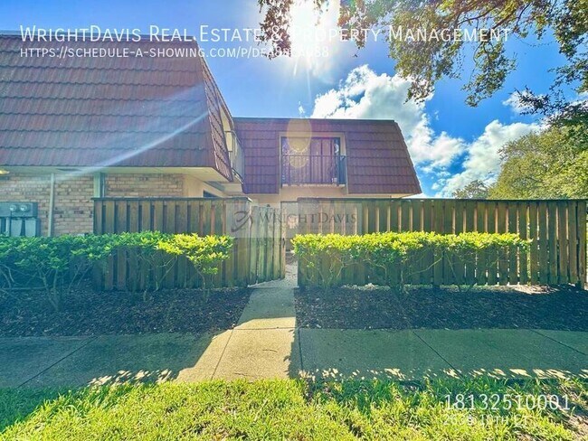 Building Photo - 2636 10th Ct