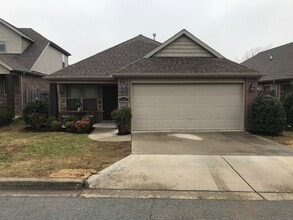 Building Photo - 2641 N Miranda Ave Building Photo - 2641 N Miranda Ave