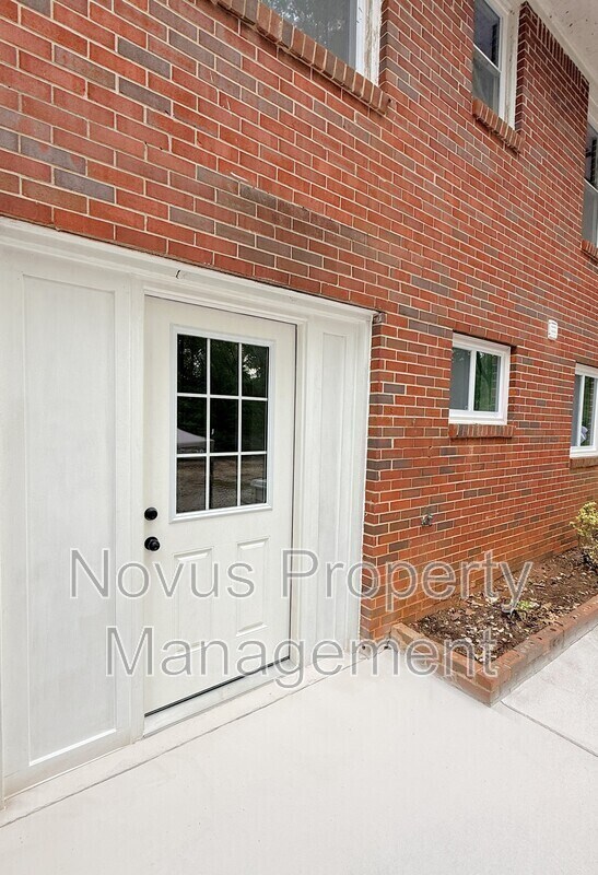 Building Photo - 1367 Stripling Chapel Rd