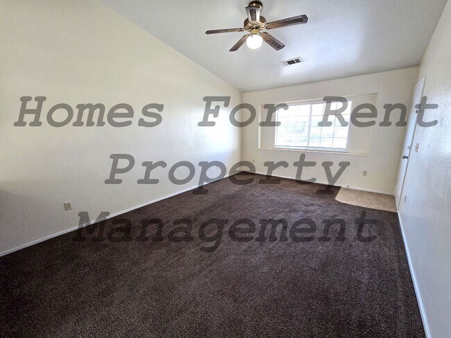 Foto del edificio - 351 Eastridge Cir