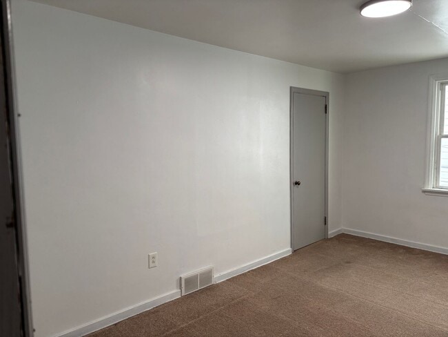 Building Photo - 104 Sewickley Ave