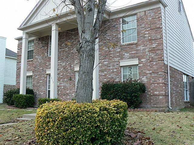 Building Photo - 1317 E Miller Dr