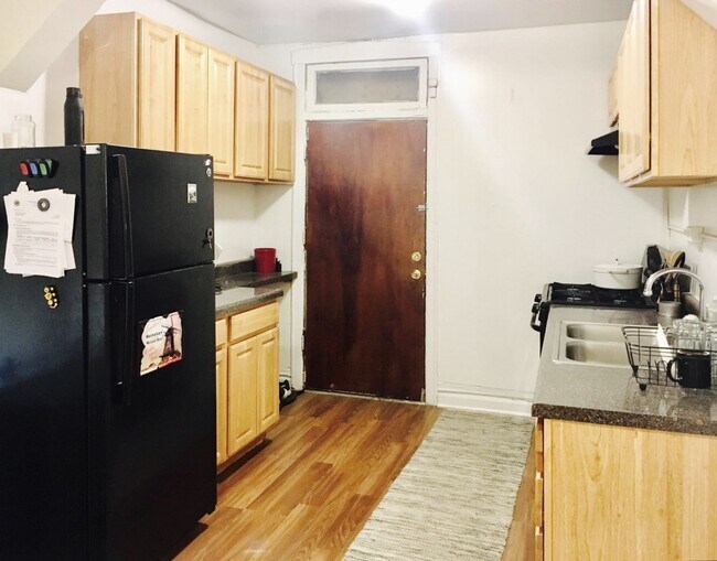 Foto del edificio - 3404 W Berteau Ave