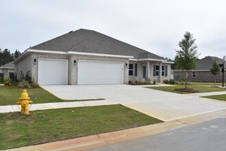 Building Photo - 173 Picnic Pl