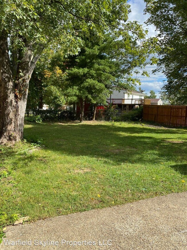 Building Photo - 4 br, 2.5 bath House - 9610 Mary Dell Lane