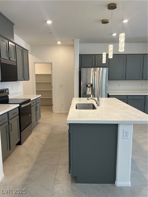 Foto del edificio - 1972 Majalis Pl