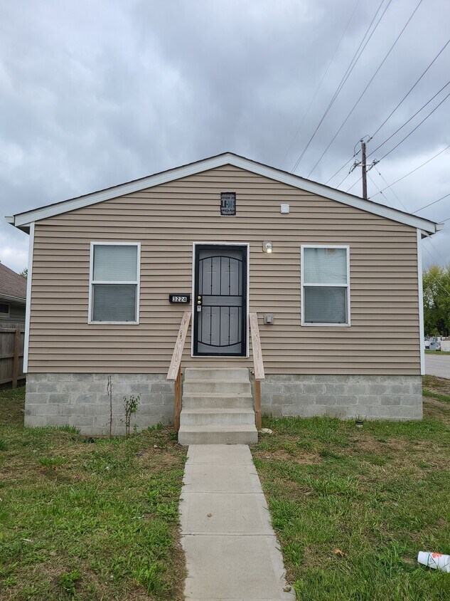 Primary Photo - 3224 English Ave