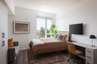 Building Photo - ArtHaus Ninth