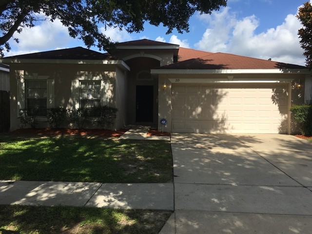 Foto principal - 715 Star Pointe Drive
