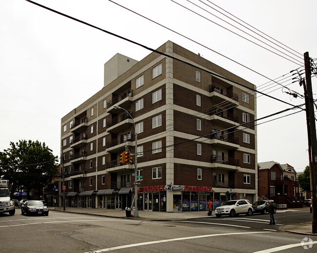 Primary Photo - 802-814 Avenue U