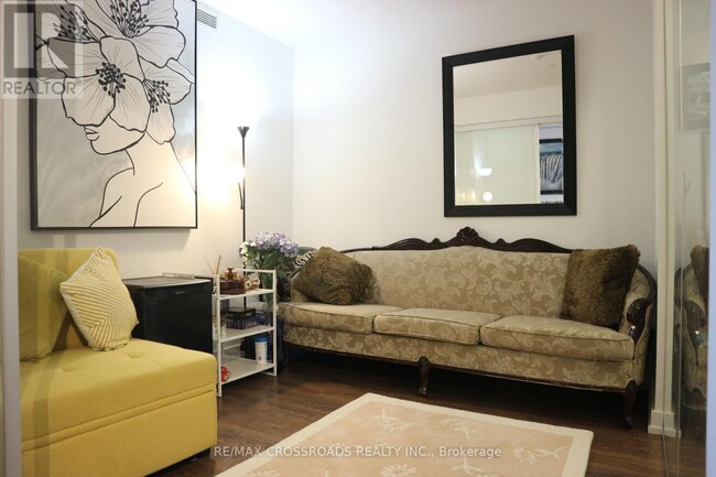 Building Photo - 3100 Keele St