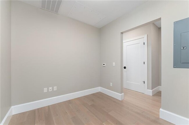 Building Photo - 500 Wood St
