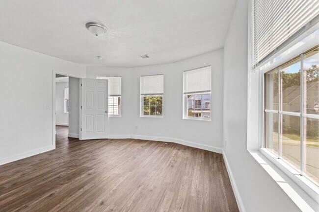 Foto del edificio - 985 Main St