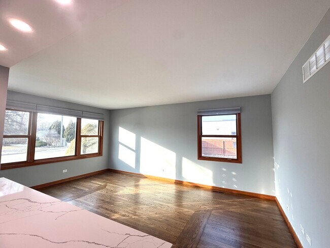 Foto del edificio - 267 N Idlewild Ave