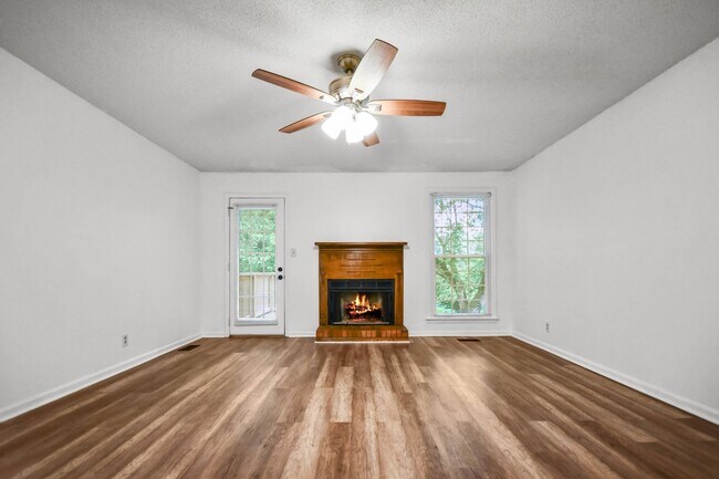 Foto del edificio - Two Bedroom in Sango!