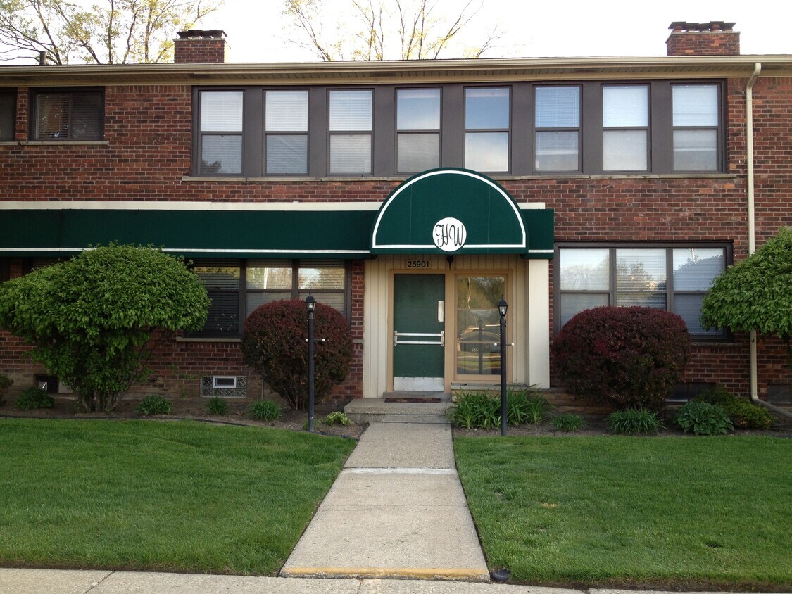 25707 Woodward Ave Unit 107, Royal Oak, MI 48067 Condo for Rent in