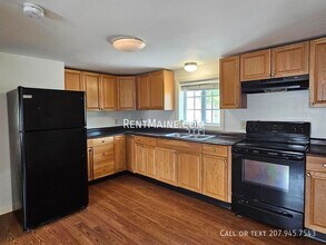 Building Photo - 105 Cony St