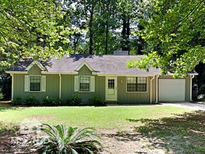 Building Photo - 4020 Hudson Dr