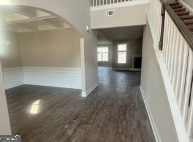 Building Photo - 135 Sams Dr