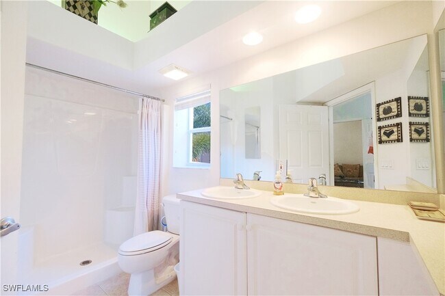 Foto del edificio - 26760 Rosewood Pointe Ln