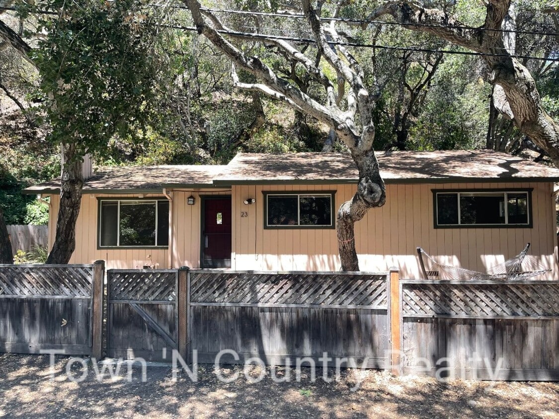 Primary Photo - Charming 3-Bedroom Home in Carmel Valley –...