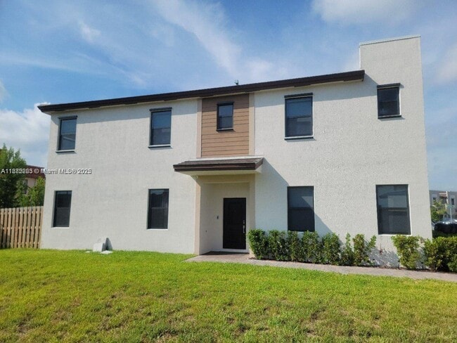 Foto del edificio - 796 NE 208th Terrace
