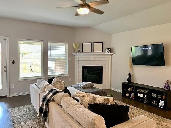 Building Photo - 5109 Woodglen Dr