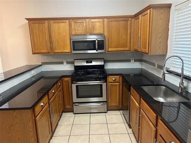Building Photo - 6913 Eagles Landing