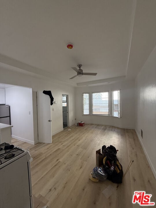 Building Photo - 821 S Wilton Pl