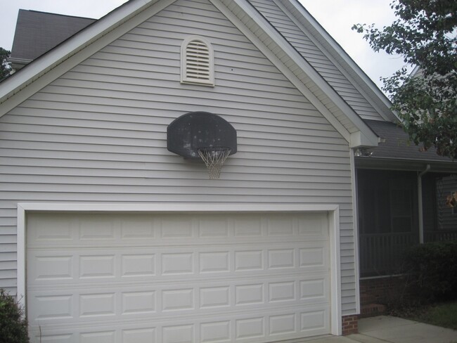 Building Photo - 2508 Tadley Ct