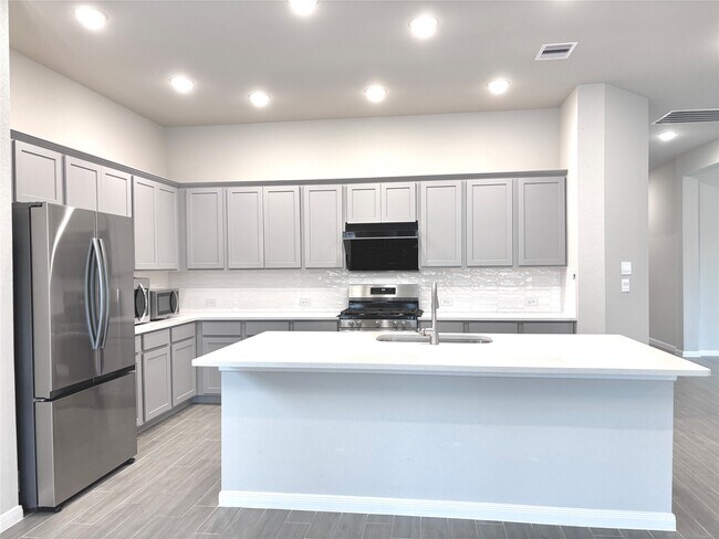 Foto del edificio - 30366 Centipede Grv Ln