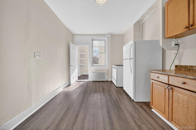 Foto del edificio - 74 Oak St