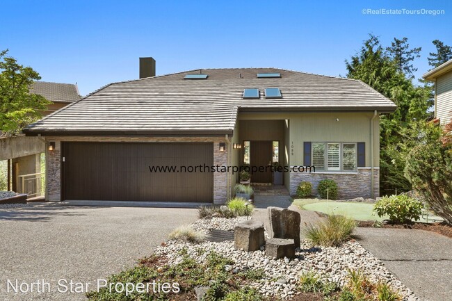 Foto del edificio - 4 br, 2.5 bath House - 1089 SW Summit View Dr