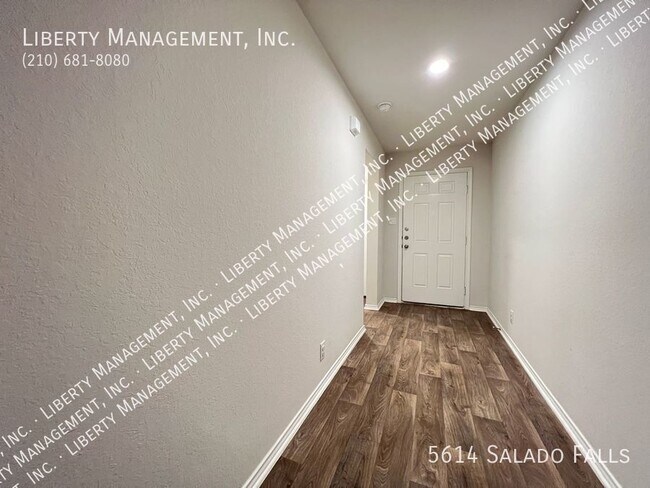Building Photo - 3 Bedroom, 2 Bath Single Story Rental Home...