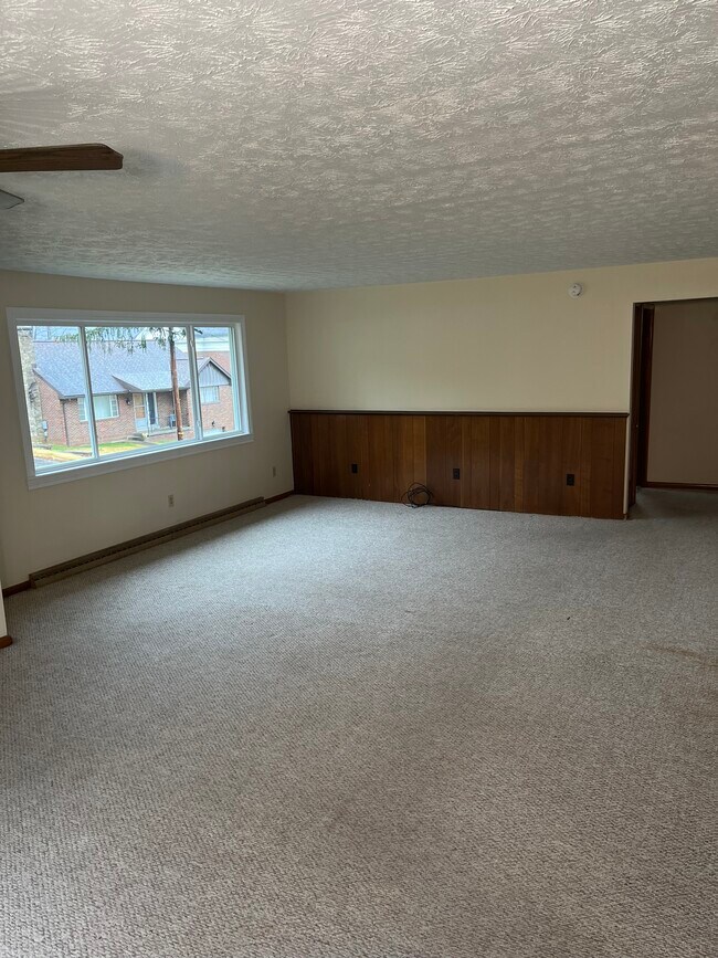 Foto del edificio - 889 Ivy Ave