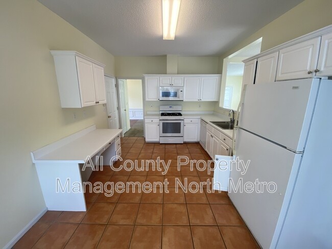 Building Photo - 280 Leasingworth Way