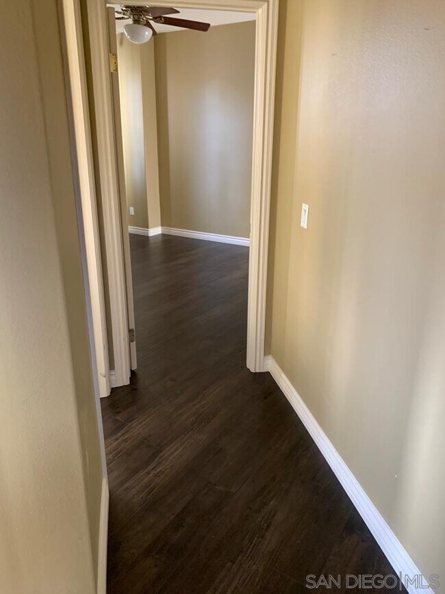Building Photo - 6457 Topmast Dr