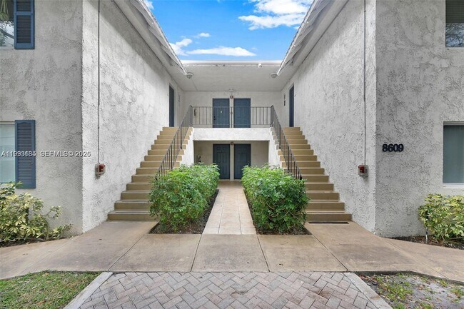Foto del edificio - 8609 SW 68th Ct